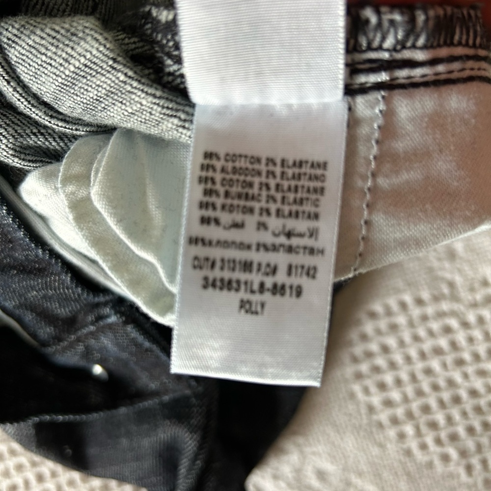 Jeans - Picture 11 of 12